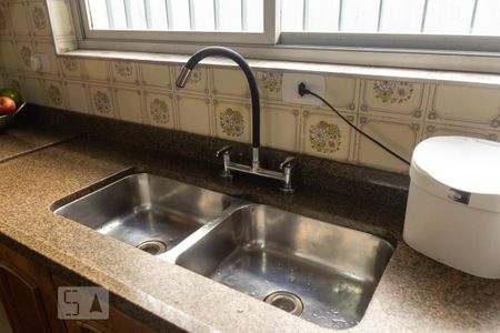 Casa à venda com 200m², 4 quartos e 4 vagasCozinha