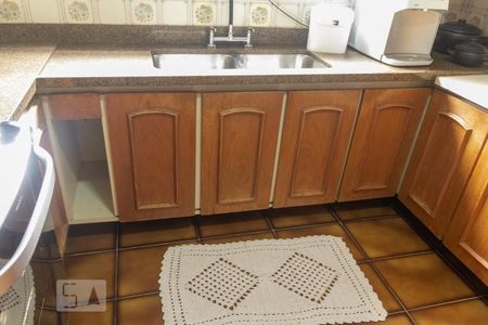 Casa à venda com 200m², 4 quartos e 4 vagasCozinha