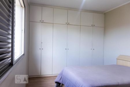 Casa à venda com 200m², 4 quartos e 4 vagasQuarto 1