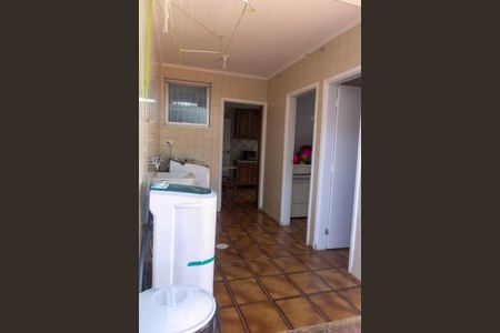 Casa à venda com 200m², 4 quartos e 4 vagasLavanderia