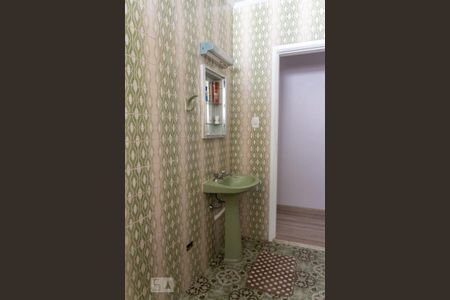 Casa à venda com 200m², 4 quartos e 4 vagasBanheiro Social