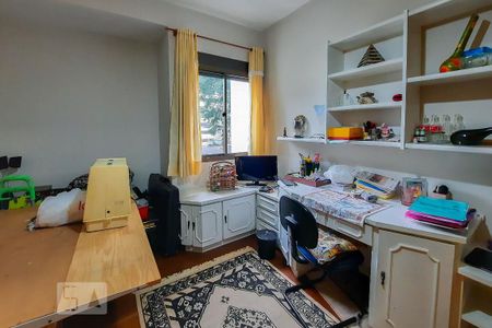 Apartamento à venda com 228m², 4 quartos e 3 vagasQuarto 1