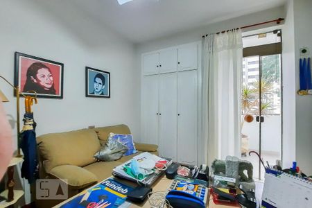 Apartamento à venda com 228m², 4 quartos e 3 vagasQuarto 2