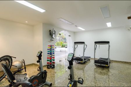 Apartamento à venda com 228m², 4 quartos e 3 vagasÁrea Comum