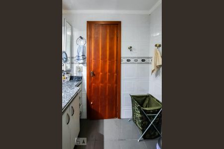 Apartamento à venda com 228m², 4 quartos e 3 vagasBanheiro da Suíte 2