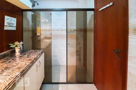 Apartamento à venda com 228m², 4 quartos e 3 vagasBanheiro Social