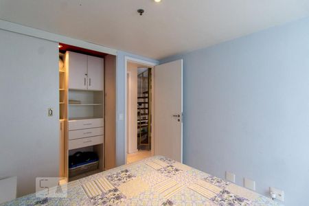 Quarto 1 de apartamento para alugar com 2 quartos, 72m² em Botafogo, Rio de Janeiro