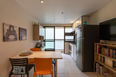 Sala de apartamento para alugar com 2 quartos, 72m² em Botafogo, Rio de Janeiro