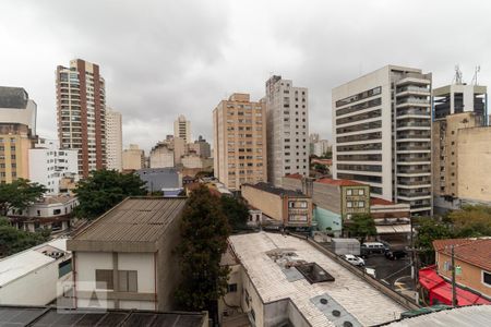 Apartamento para alugar com 130m², 3 quartos e 1 vaga Apartamento para alugar com 130m², 3 quartos e 1 vagaSala - vista