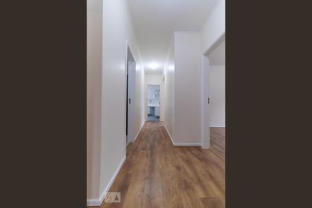 Apartamento para alugar com 130m², 3 quartos e 1 vaga Apartamento para alugar com 130m², 3 quartos e 1 vagaCorredor