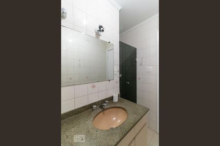 Apartamento para alugar com 130m², 3 quartos e 1 vaga Apartamento para alugar com 130m², 3 quartos e 1 vagaBanheiro social 2