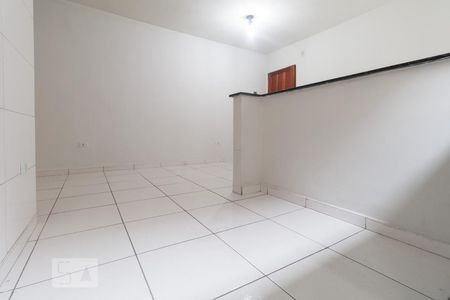 Cozinha de casa para alugar com 2 quartos, 70m² em Vila Campestre, São Paulo