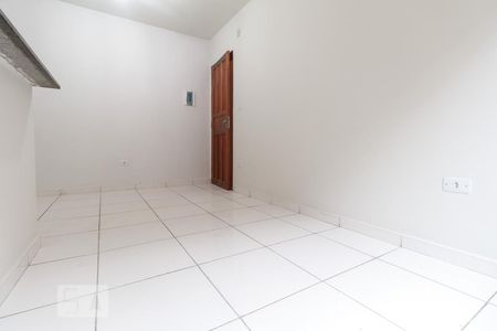 Sala de casa para alugar com 2 quartos, 70m² em Vila Campestre, São Paulo
