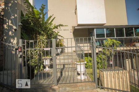 Apartamento para alugar com 70m², 2 quartos e 1 vagaFachada
