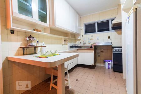 Apartamento para alugar com 70m², 2 quartos e 1 vagaCozinha