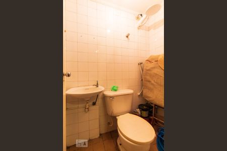 Apartamento para alugar com 70m², 2 quartos e 1 vagaBanheiro de Serviço