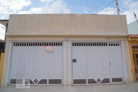 Casa à venda com 204m², 3 quartos e 4 vagasFachada