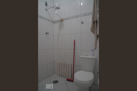 Casa à venda com 204m², 3 quartos e 4 vagasBanheiro Suite 1