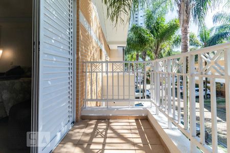 Casa de condomínio à venda com 140m², 3 quartos e 2 vagasQuarto 3 - Suíte 2 - Sacada