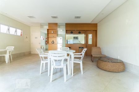 Casa de condomínio à venda com 140m², 3 quartos e 2 vagasÁrea comum - Salão de festas