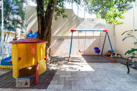 Casa de condomínio à venda com 140m², 3 quartos e 2 vagasÁrea Comum - Playground