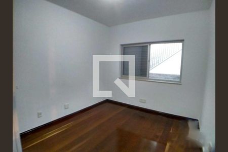 Casa à venda com 4 quartos, 263m² em Alto Barroca, Belo Horizonte