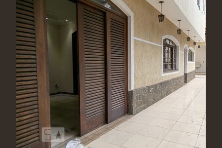 Casa à venda com 600m², 5 quartos e 7 vagasQuintal lateral