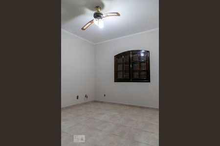 Casa à venda com 600m², 5 quartos e 7 vagasSuíte 4