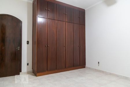 Casa à venda com 600m², 5 quartos e 7 vagasSuíte 4