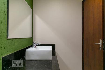 Casa à venda com 600m², 5 quartos e 7 vagasLavabo garagem