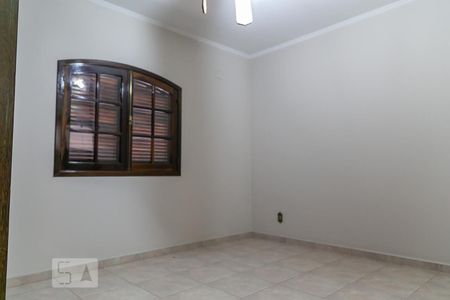 Casa à venda com 600m², 5 quartos e 7 vagasSuíte 2