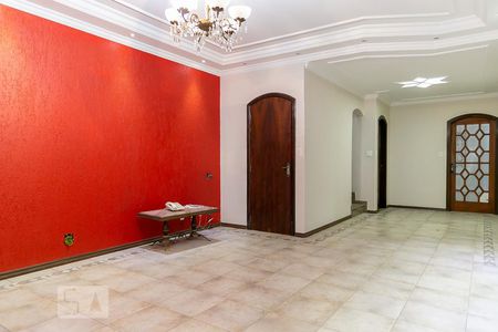 Sala de casa à venda com 5 quartos, 600m² em Jardim Santa Mena, Guarulhos