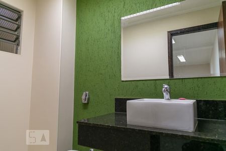 Casa à venda com 600m², 5 quartos e 7 vagasLavabo garagem