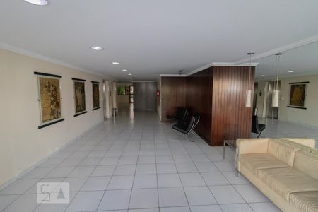 Apartamento à venda com 62m², 2 quartos e 1 vagaHall social
