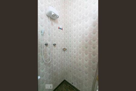 Casa à venda com 407m², 3 quartos e 8 vagasBanheiro 3 - Chuveiro