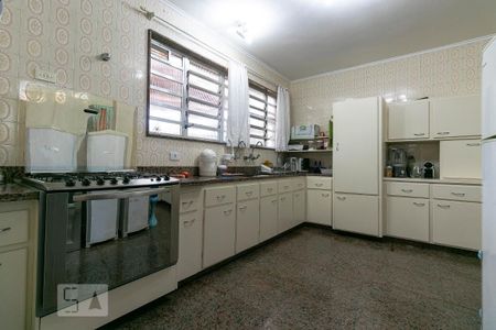 Casa à venda com 407m², 3 quartos e 8 vagasCozinha