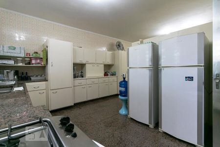 Casa à venda com 407m², 3 quartos e 8 vagasCozinha