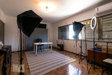 Casa à venda com 407m², 3 quartos e 8 vagasSuíte