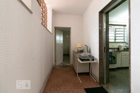 Casa à venda com 407m², 3 quartos e 8 vagasCorredor