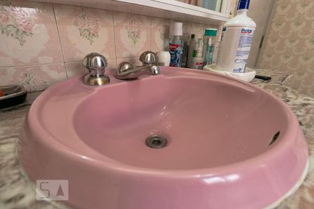 Casa à venda com 407m², 3 quartos e 8 vagasBanheiro 3 - Pia