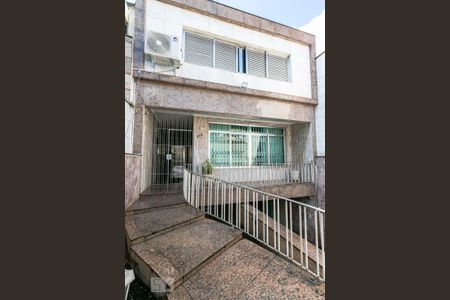 Casa à venda com 407m², 3 quartos e 8 vagasEntrada da Casa