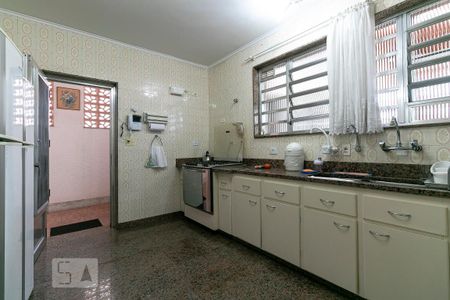 Casa à venda com 407m², 3 quartos e 8 vagasCozinha