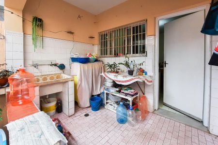 Casa à venda com 175m², 4 quartos e 2 vagas Casa à venda com 175m², 4 quartos e 2 vagasÁrea de Serviço