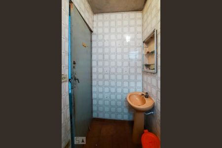 Casa à venda com 175m², 4 quartos e 2 vagas Casa à venda com 175m², 4 quartos e 2 vagasBanheiro 2