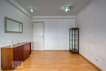 Sala de apartamento para alugar com 3 quartos, 70m² em Boa Vista, Curitiba