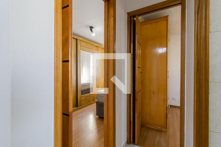 Corredor de apartamento à venda com 2 quartos, 51m² em Jardim Celeste, São Paulo