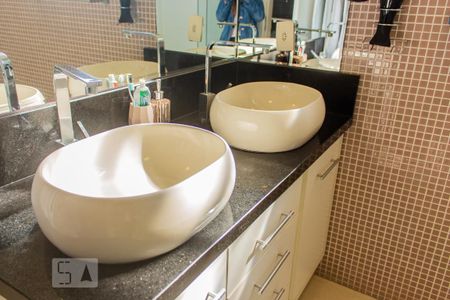 Casa à venda com 230m², 5 quartos e 4 vagasPia