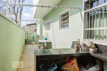 Casa à venda com 230m², 5 quartos e 4 vagasQuintal