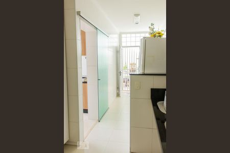 Casa à venda com 230m², 5 quartos e 4 vagasÁrea de Serviço