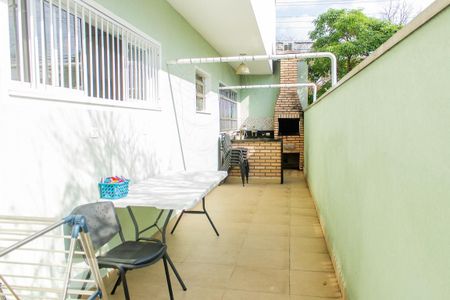 Casa à venda com 230m², 5 quartos e 4 vagasQuintal